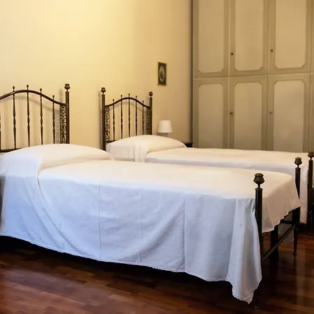 Mazzini 7 - Charming 3 Bedrooms Apartment